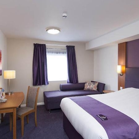 Premier Inn Birmingham South - Hall Green Ngoại thất bức ảnh
