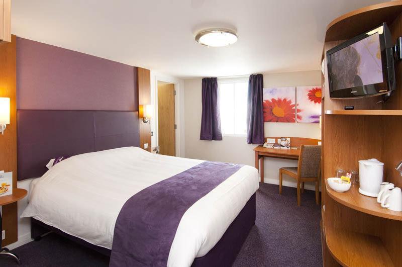 Premier Inn Birmingham South - Hall Green Ngoại thất bức ảnh