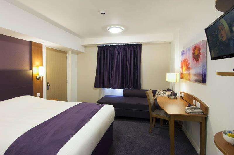 Premier Inn Birmingham South - Hall Green Ngoại thất bức ảnh